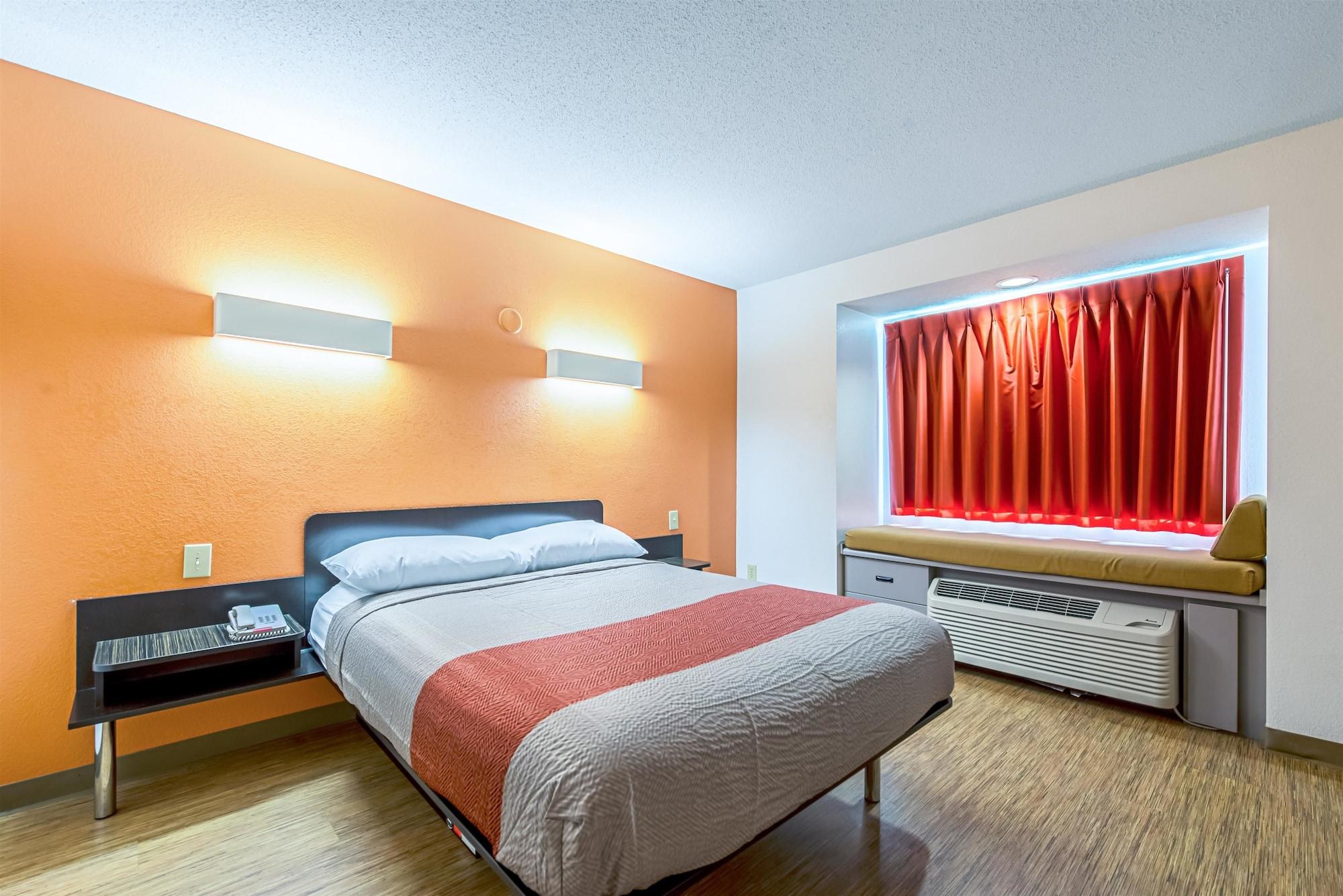 Motel 6 Indianapolis Carmel Экстерьер фото