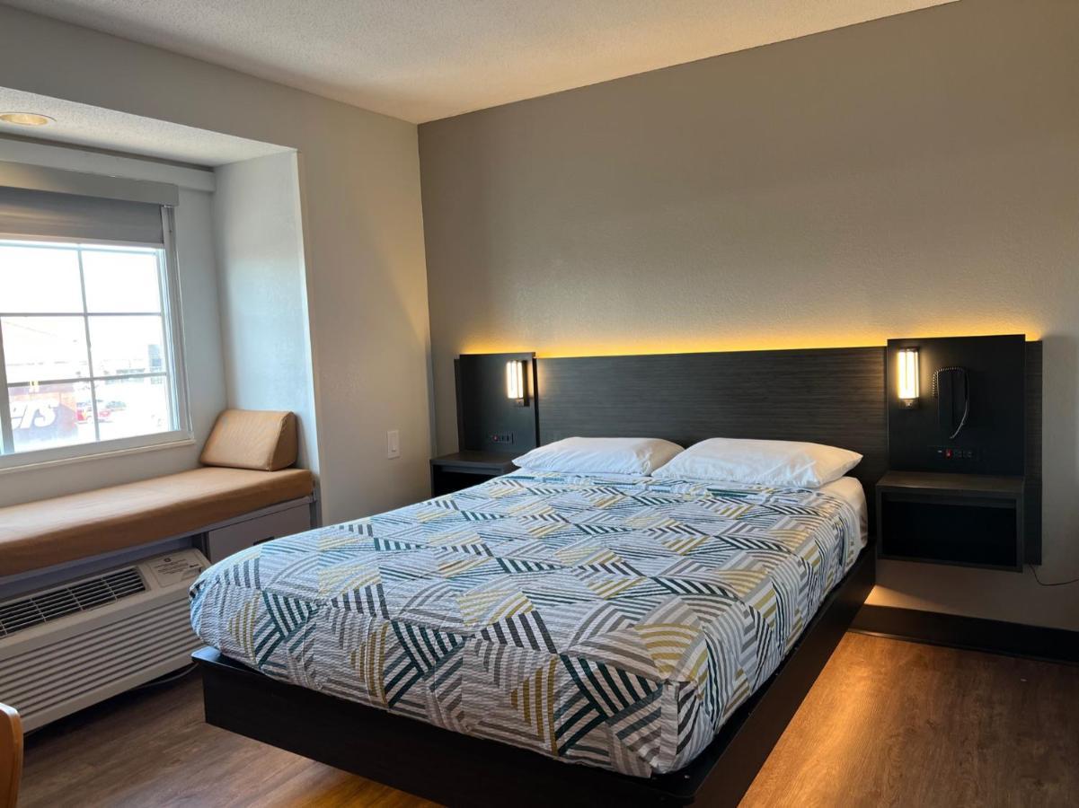 Motel 6 Indianapolis Carmel Экстерьер фото