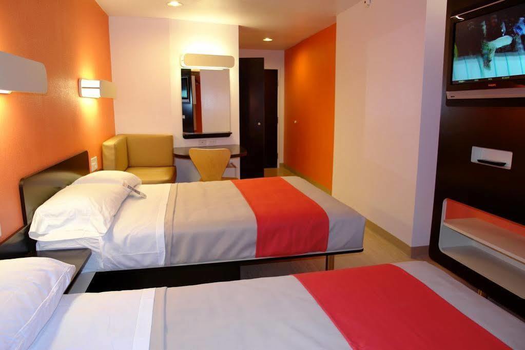 Motel 6 Indianapolis Carmel Экстерьер фото
